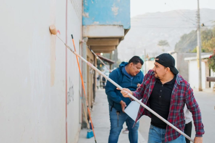Oaxaca de Juárez avanza con acciones de limpieza y orden en la colonia Primavera de San Martín Mexicapam