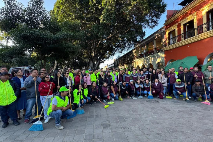 Con Tequio Vecinal refuerzan acciones para mantener limpia la capital durante la temporada decembrina