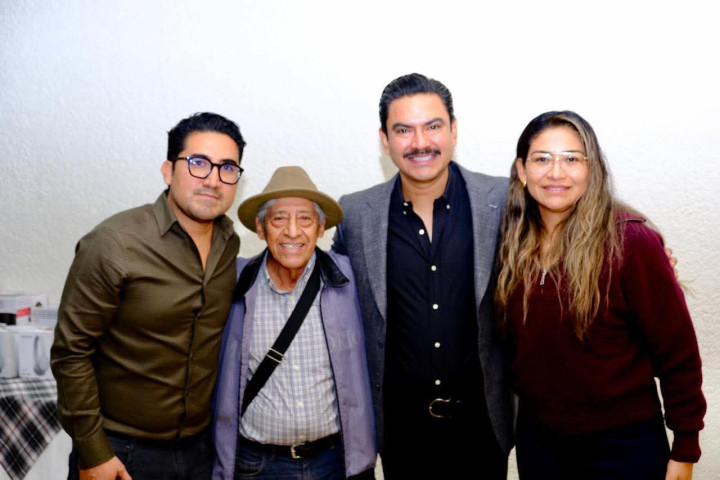 Ray Chagoya refrenda compromiso de trabajo conjunto con medios de comunicación