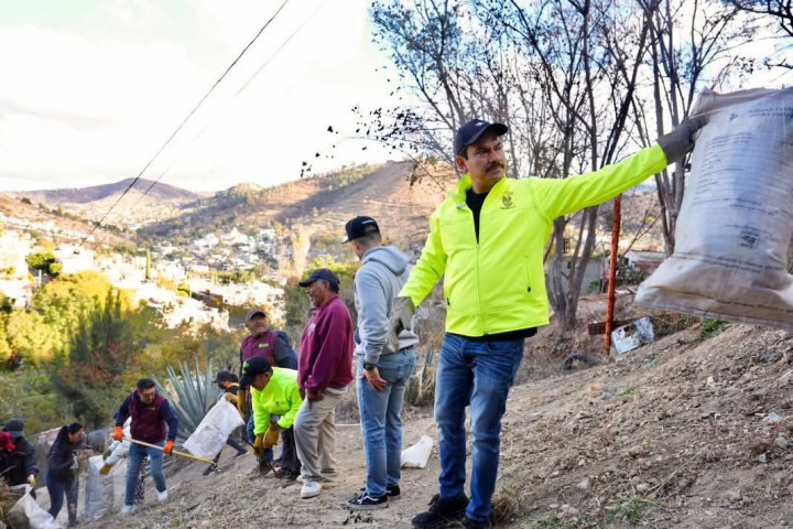 Encabeza Ray Chagoya Tequio Vecinal en la colonia Aurora para fortalecer la seguridad y la vida comunitaria